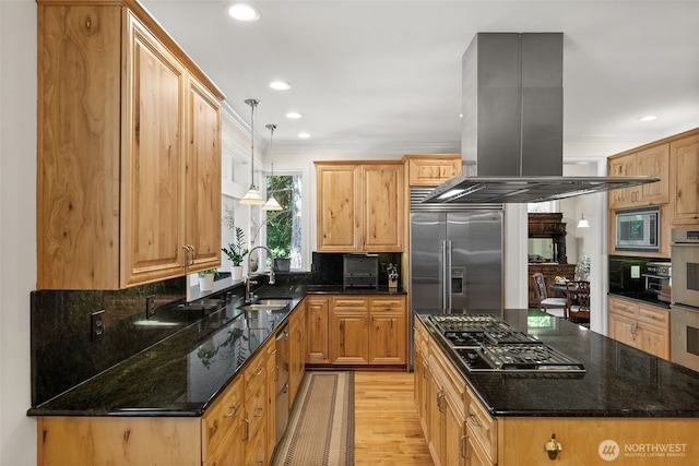 555 Hyak Dr, Fox Island, WA 98333 - photo 11