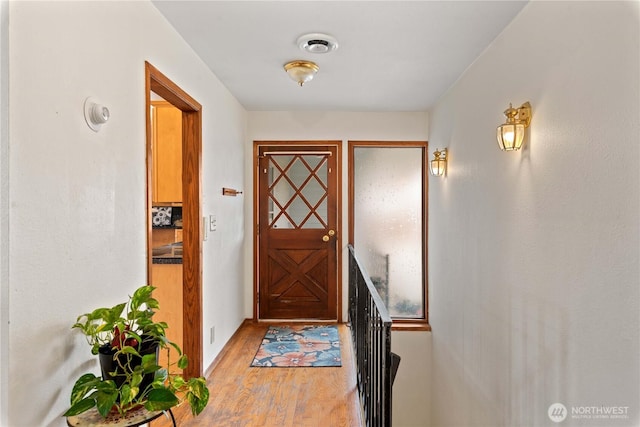 312 N Perry Ave, East Wenatchee, WA 98802 - doorway featuring light wood-type flooring