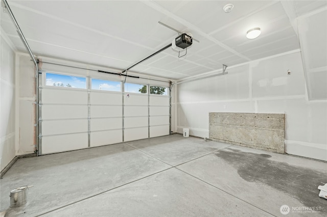 27113 30th Pl S Unit 23, Kent, WA 98032 - garage with a garage door opener