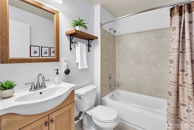 500 Elliott Ave W Unit 309, Seattle, WA 98119 - full bathroom featuring shower / bathtub combination with curtain, toilet, and vanity