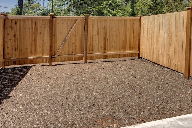 8818 NE 173rd Pl Unit B, Bothell, WA 98011 - view of yard
