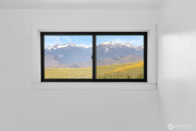 696 Texas Creek Rd, Carlton, WA 98814 - interior details with a mountain view