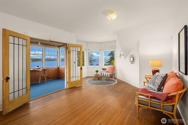 4201 N Mason St, Tacoma, WA 98407 - living area featuring wood finished floors, plenty of natural light, and a water view