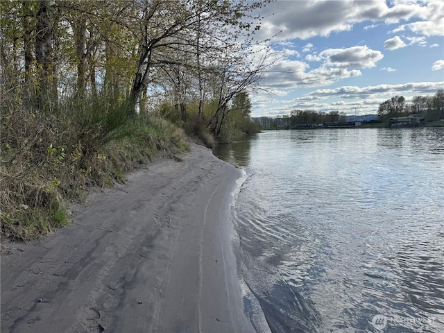 0 S River Rd, Kelso, WA 98626