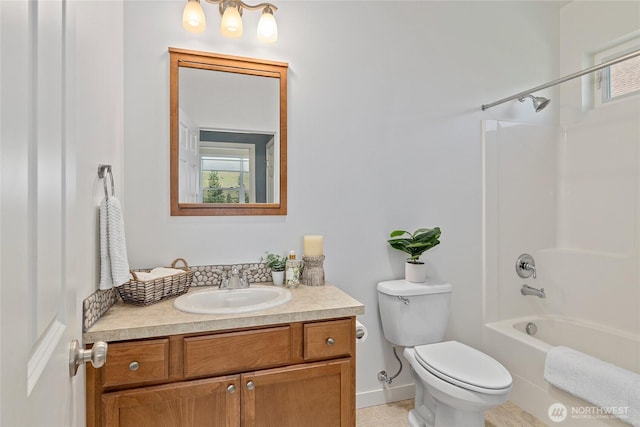 1140 Twin Lakes Rd, Cle Elum, WA 98922 - bathroom with toilet, vanity,  shower combination, and healthy amount of natural light