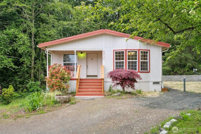 manufactured / mobile home with covered porch