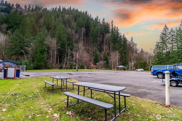 1131 Alder Ln, Sumas, WA 98266 - view of home's community featuring a lawn and uncovered parking