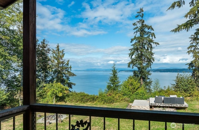 2681 S E Camano Dr, Camano Island, WA 98282
