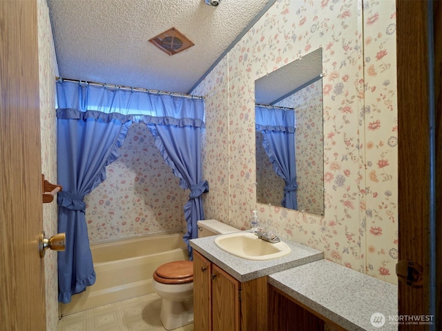 1850 Heartwood Dr, Woodland, WA 98674 - full bathroom featuring wallpapered walls, vanity, toilet, and a textured ceiling