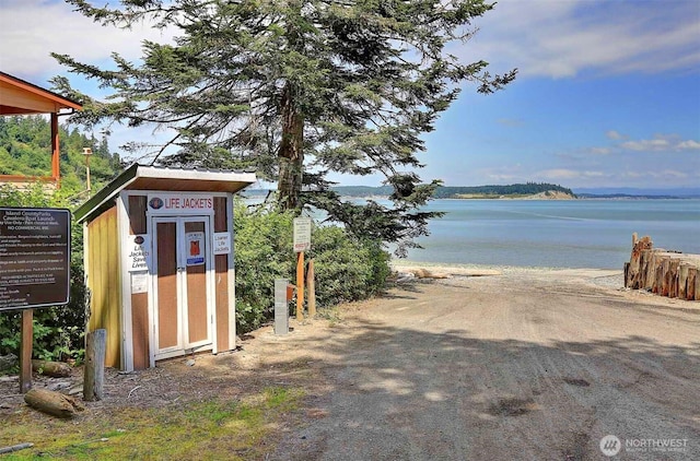 987 Cavalero Rd, Camano Island, WA 98282 - view of water feature