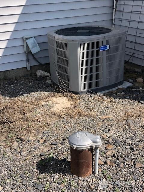 details with cooling unit