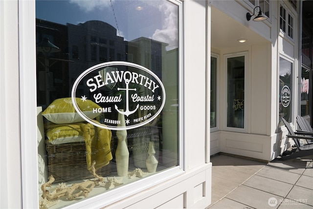 211 Market St, Pacific Beach, WA 98571 - exterior space