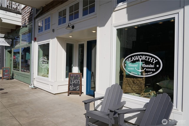 211 Market St, Pacific Beach, WA 98571 - view of patio
