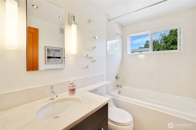 3754 SW 107th St, Seattle, WA 98146 - full bath featuring vanity, toilet, and tub / shower combination