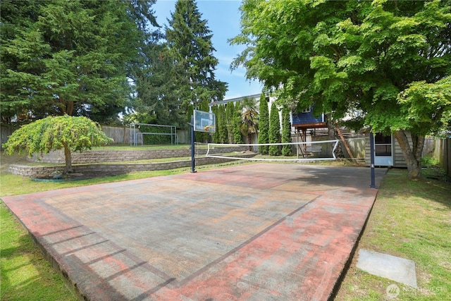 3754 SW 107th St, Seattle, WA 98146 - view of patio featuring community basketball court