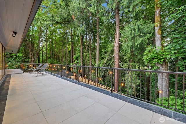 3115 103rd Ave NE, Bellevue, WA 98004 - view of patio / terrace featuring a wooded view