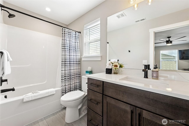 441 Lupine Ln SW, Ocean Shores, WA 98569 - bathroom with a ceiling fan, plenty of natural light, and visible vents