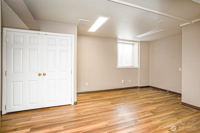 1444 SE Central Ave, College Place, WA 99324 - interior space featuring a closet, baseboards, light wood-style flooring, and visible vents