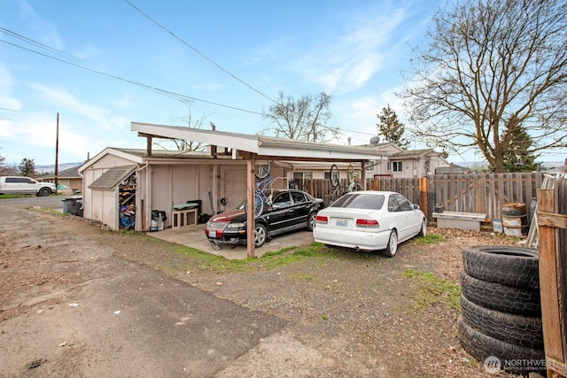 1444 SE Central Ave, College Place, WA 99324 - view of front of property with an attached carport and fence