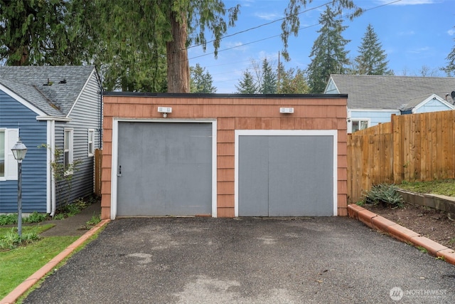 1427 Garrison Ave, Port Orchard, WA 98366 - detached garage featuring fence