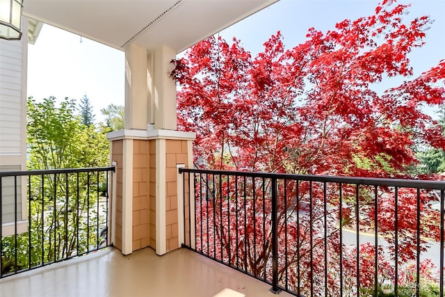 15026 40th Ave W Unit 7-203, Lynnwood, WA 98087 - view of balcony