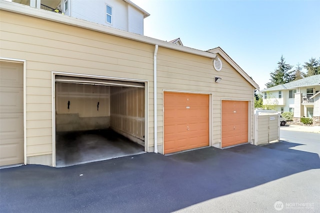15026 40th Ave W Unit 7-203, Lynnwood, WA 98087 - view of garage