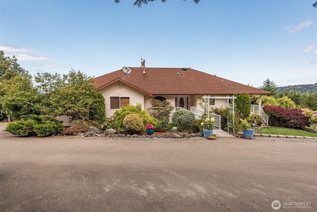 view of front of home