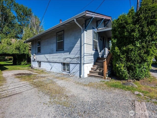 8434 34th Ave S, Seattle, WA 98118 - view of side of home