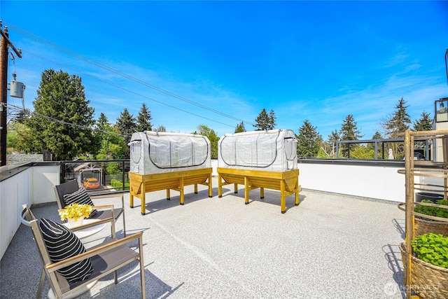 10410 2nd Pl SW, Seattle, WA 98146 - view of patio featuring a balcony