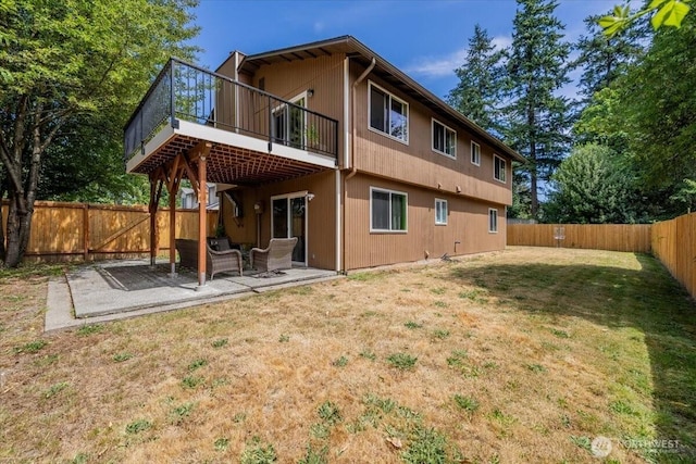 515 N 188th St, Shoreline, WA 98133 - back of house with a fenced backyard and a patio