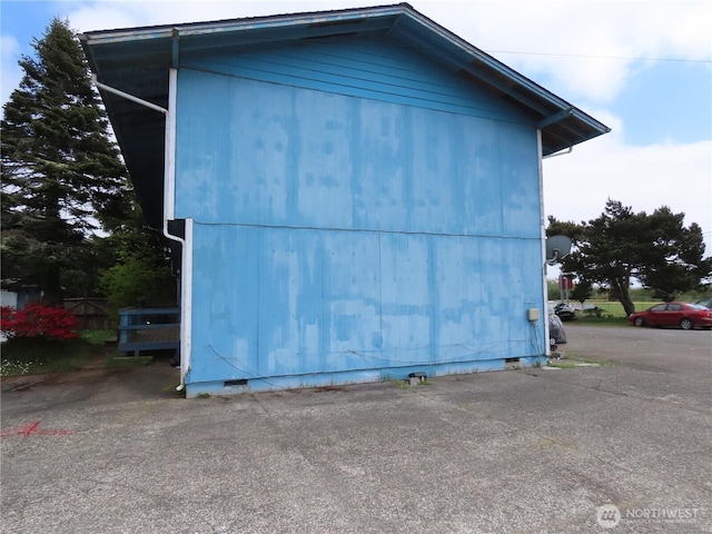 view of outdoor structure