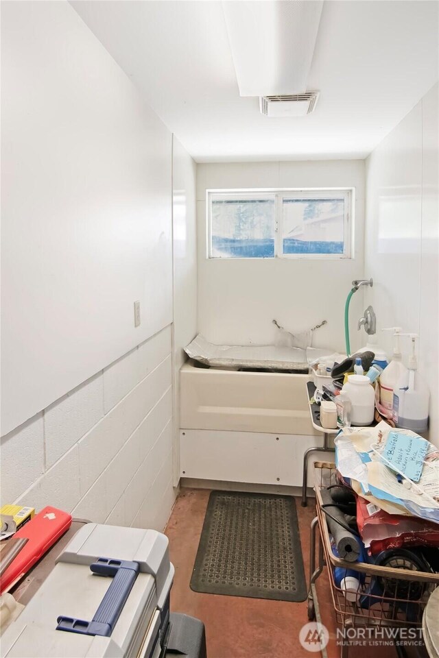 115 Kakela Rd, Winlock, WA 98596 - bathroom with healthy amount of natural light