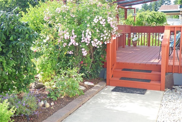 5302 E Eagle Ln SW, Tumwater, WA 98512 - view of deck