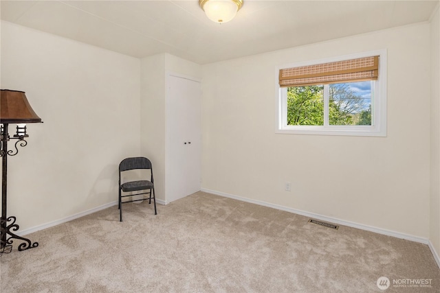 9115 SE 72nd Pl, Mercer Island, WA 98040 - unfurnished room featuring baseboards and carpet flooring