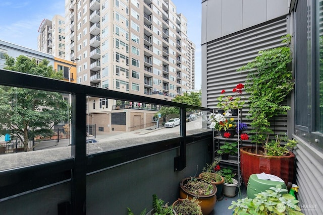 81 Clay St Unit 324, Seattle, WA 98121 - photo 14