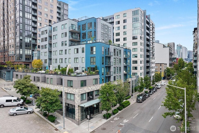81 Clay St Unit 324, Seattle, WA 98121 - photo 40