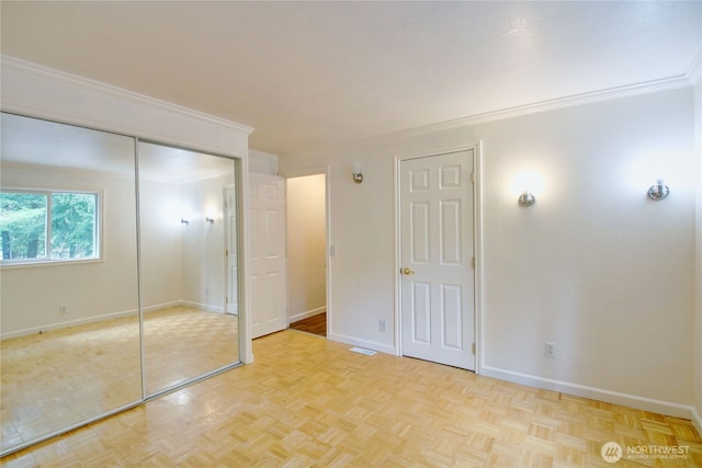 8095 Mosey Ct, Maple Falls, WA 98266 - unfurnished bedroom with baseboards, ornamental molding, and visible vents