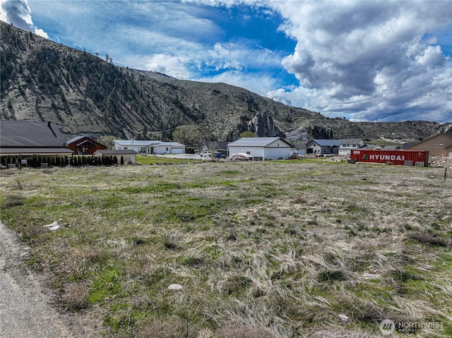 3906 Stayman Flats Rd, Chelan, WA 98816