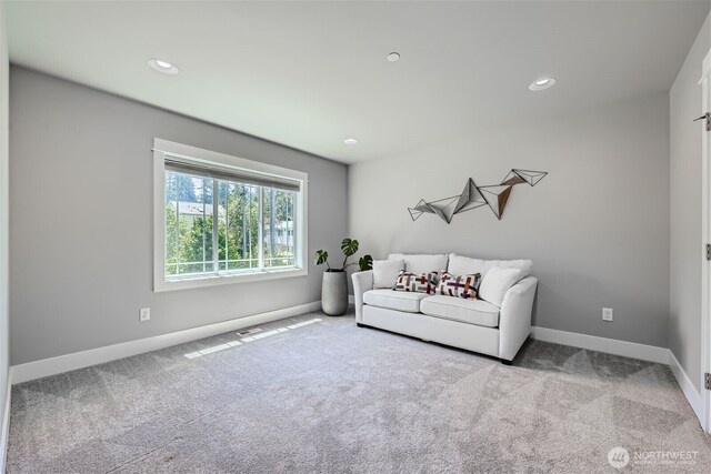16216 81st Pl NE, Kenmore, WA 98028 - living area featuring baseboards, carpet, and recessed lighting