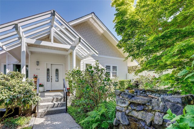 124 Hoods View Ct, Port Ludlow, WA 98365 - entrance to property with fence