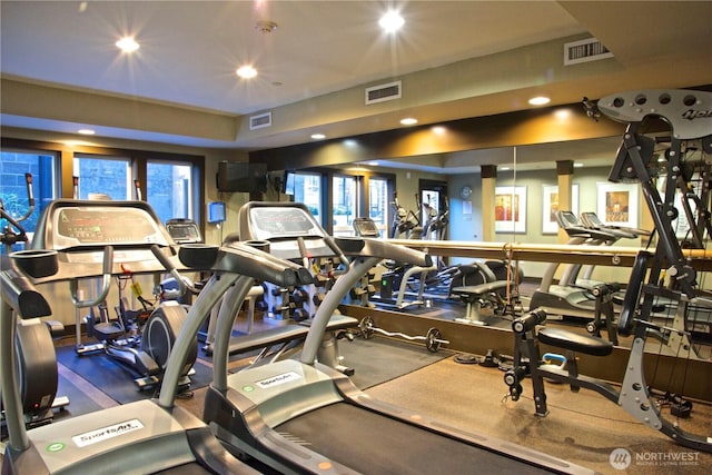 gym featuring visible vents and recessed lighting