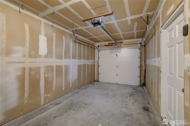 24762 45th Ave S Unit 12-D1, Kent, WA 98032 - garage with a garage door opener