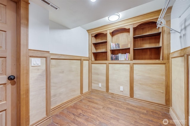 36984 Aspen Way NE, Hansville, WA 98340 - walk in closet with wood finished floors