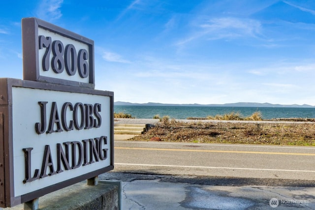 7806 Birch Bay Dr Unit 1107, Blaine, WA 98230 - exterior space featuring a mountain view