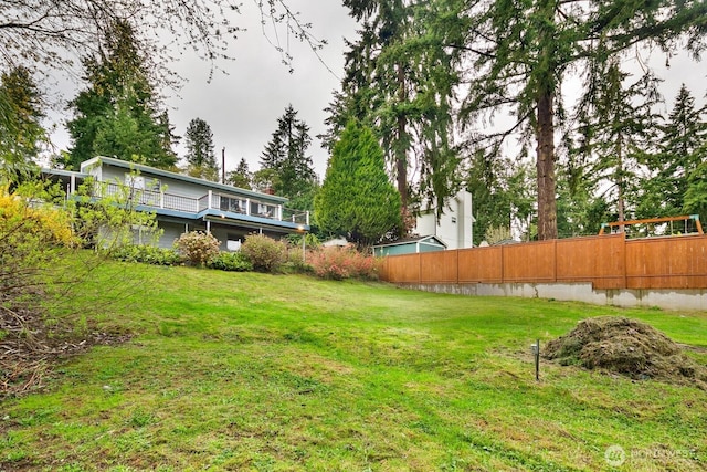 15544 Densmore Ave N, Shoreline, WA 98133 - view of yard with fence