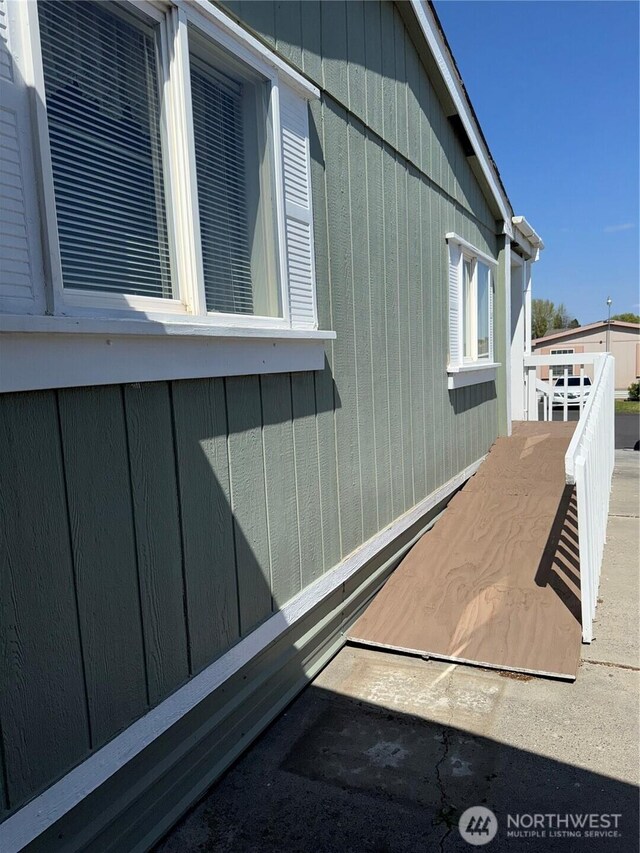 3010 W Peninsula Dr Unit 109, Moses Lake, WA 98837 - view of side of home