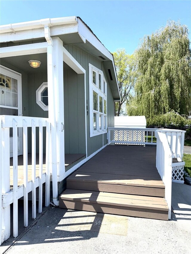 3010 W Peninsula Dr Unit 109, Moses Lake, WA 98837 - view of wooden terrace