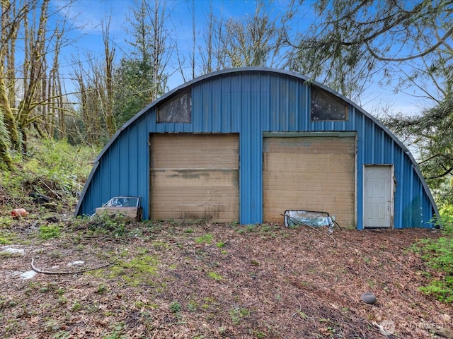 view of detached garage