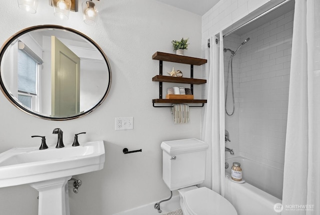 3236 15th Ave S, Seattle, WA 98144 - bathroom with toilet, shower / tub combo, and baseboards
