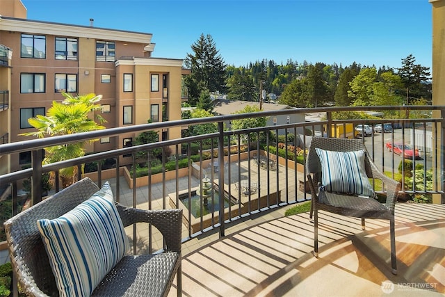 10047 Main St Unit 413, Bellevue, WA 98004 - view of balcony